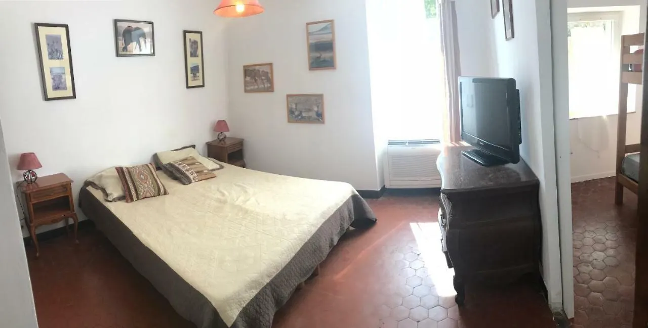 Petit Vauban contacts