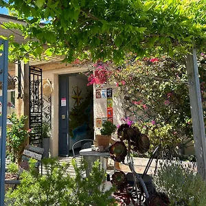 Provencale Saint-Raphael (Var)